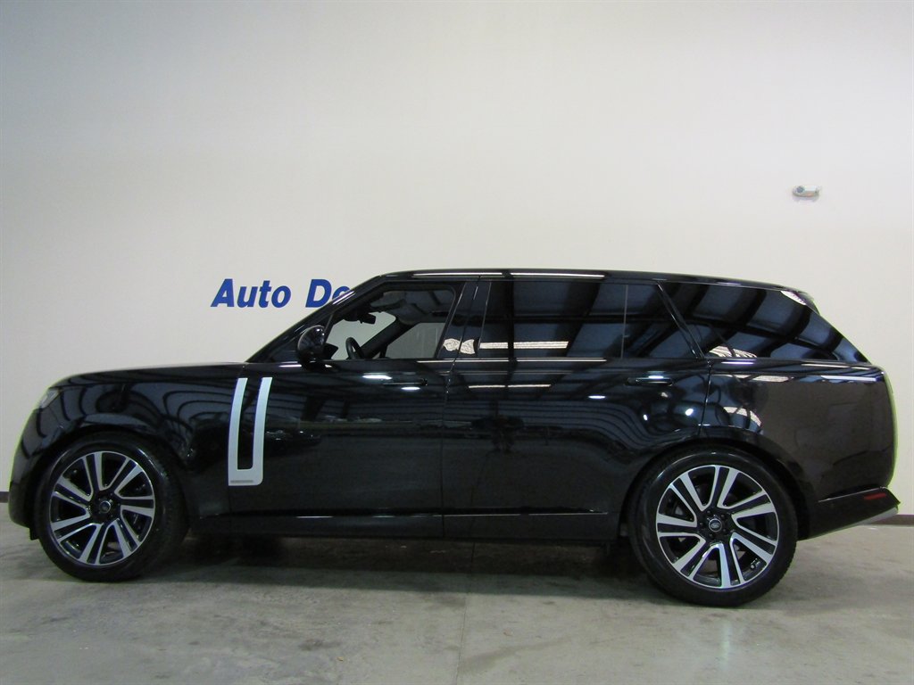 2023 Land Rover Range Rover Autobiography's photo