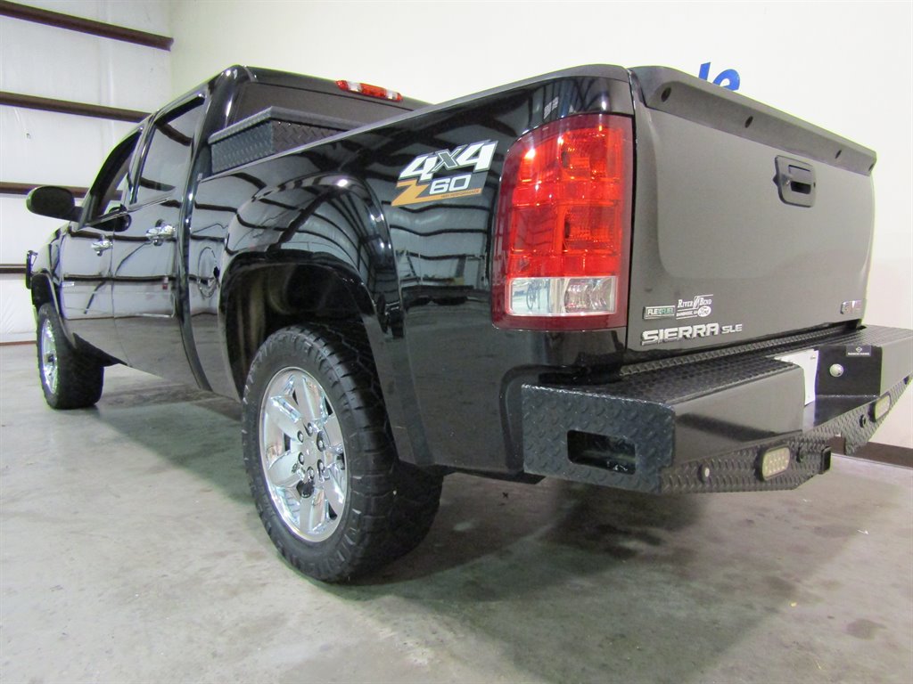 2012 GMC Sierra 1500 SLE photo 3