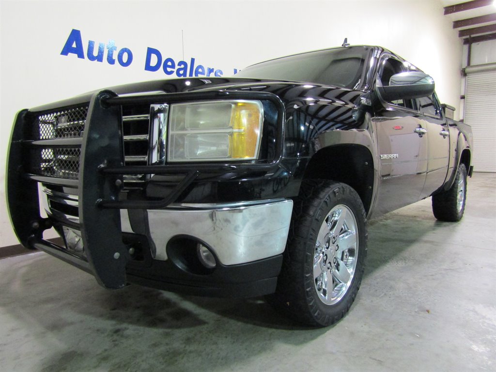 2012 GMC Sierra 1500 SLE photo 2