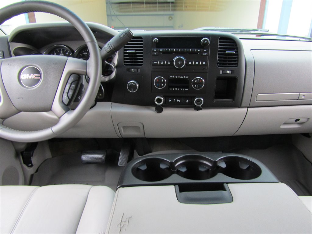 2012 GMC Sierra 1500 SLE photo 14