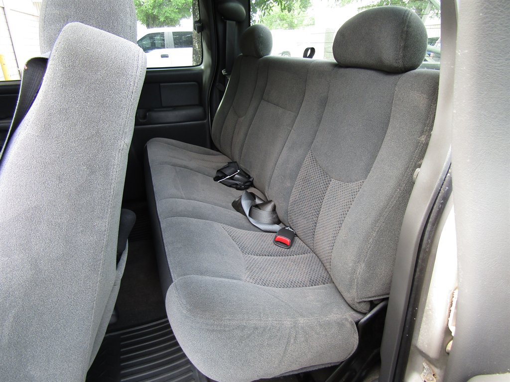 2004 Chevrolet Silverado 1500 - Photo 11