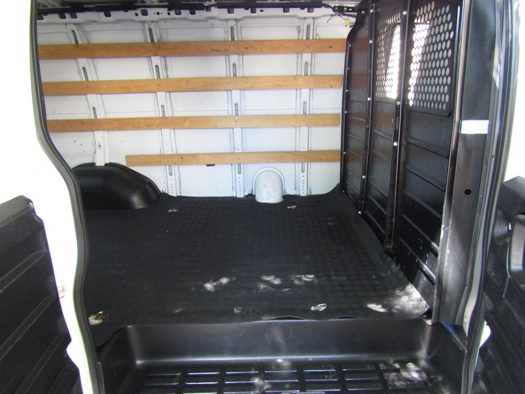 2019 Chevrolet Express Cargo Work Van - Photo 11
