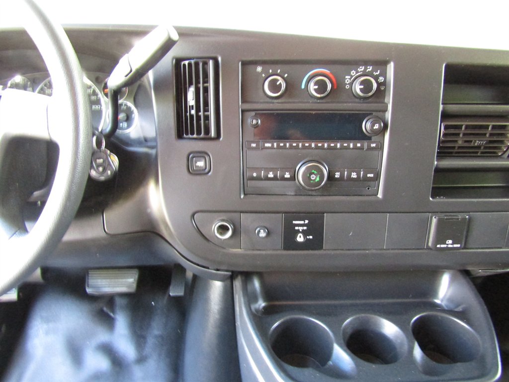 2019 Chevrolet Express Cargo Work Van - Photo 13